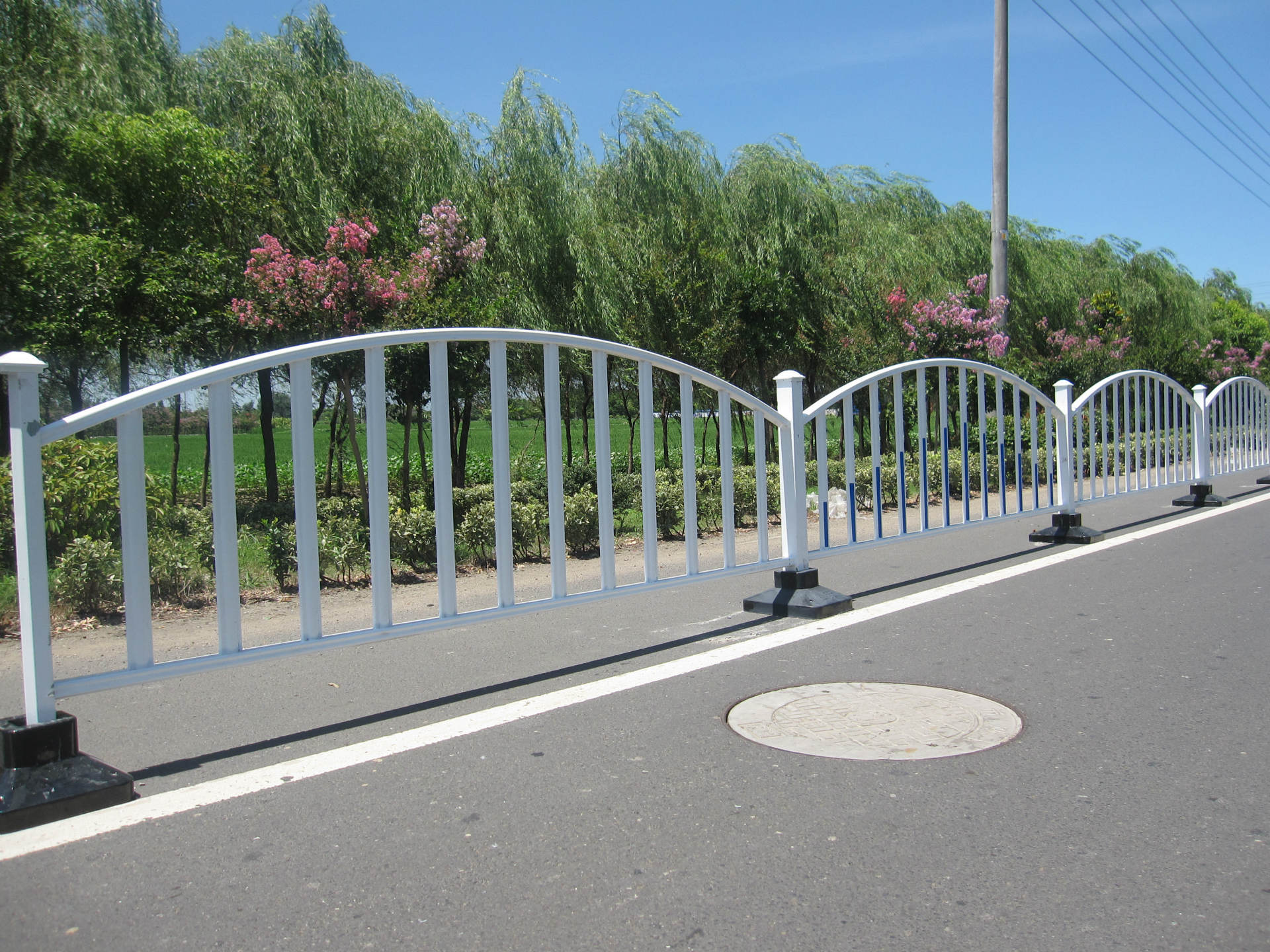 寧波道路護(hù)欄多少錢一米？